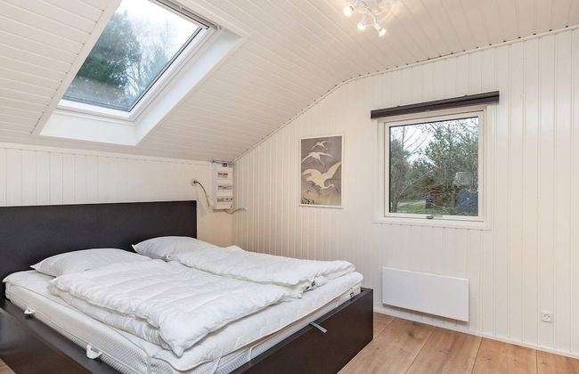 4 Person Holiday Home in Hals - Photo 2