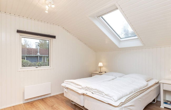 4 Person Holiday Home in Hals - Photo 3