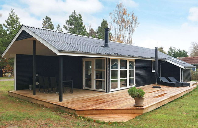 4 Person Holiday Home in Hals - Photo 1