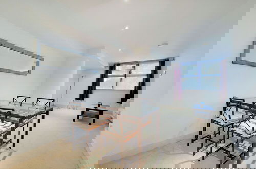 Foto 3 - The Point Residences