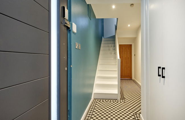Beautiful Battersea Garden Flat by Underthedoormat - Foto 13