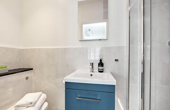 Beautiful Battersea Garden Flat by Underthedoormat - Foto 18