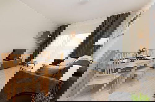 Foto 5 - Albatross Towers Apartments by Renters