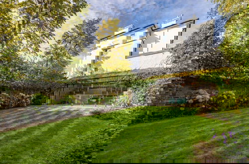 Foto 21 - Elegant Primrose Hill Townhouse With Garden