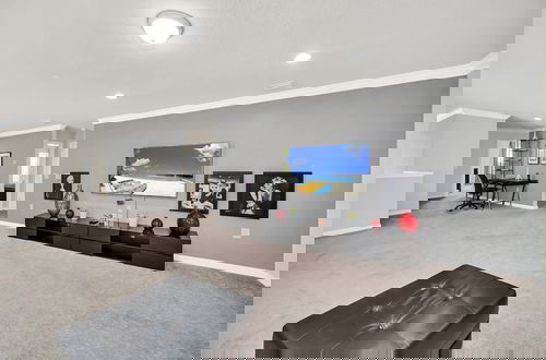 Foto 34 - Modern Home Private Pool Sleeps 15 Ww102