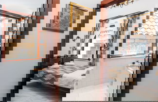 Photo 1 - Baroque Room