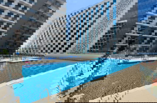 Foto 9 - Modern Studio in Residence With Pool gym and Paddl