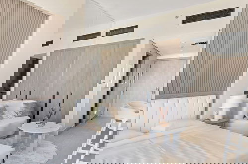 Foto 4 - Modern Studio in Residence With Pool gym and Paddl