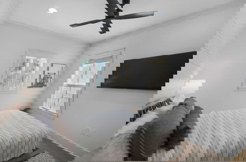 Foto 12 - Modern Beach Home w/ 6-seater Golf Cart - Amazing Patio