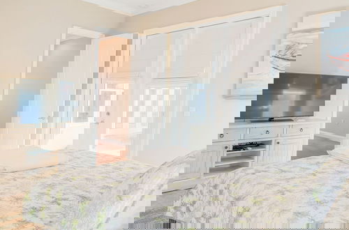 Foto 8 - Seagrove - Private Pool - Minutes to Beach & Seaside