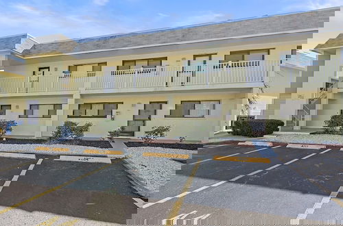 Foto 53 - Sea Winds On Siesta 2 Bedroom Condo by RedAwning