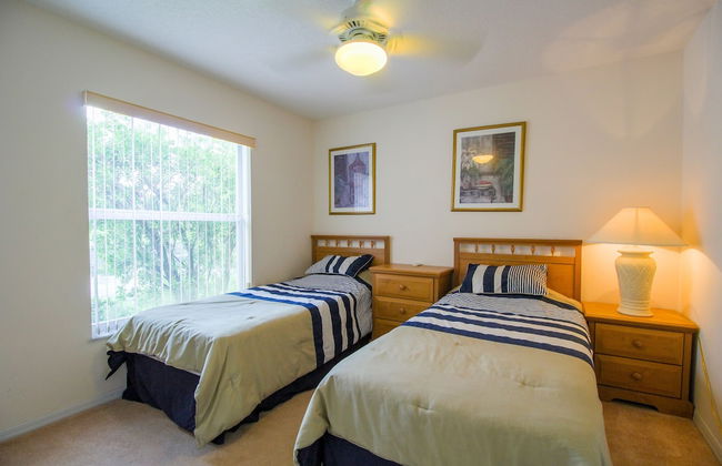 Spacious Modern Pool Home, Family & Golf Trips - 4727 4 Bedroom Home by RedAwning - Foto 5
