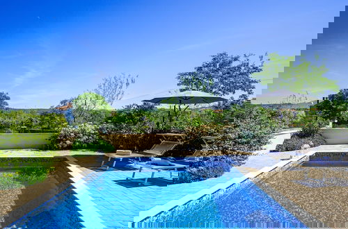 Foto 19 - Villa Mare With Private Pool And Garden