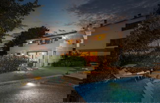 Photo 1 - Villa Mare With Private Pool And Garden
