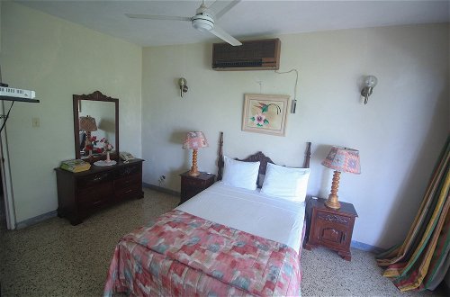 Photo 10 - Royal Tower Suites