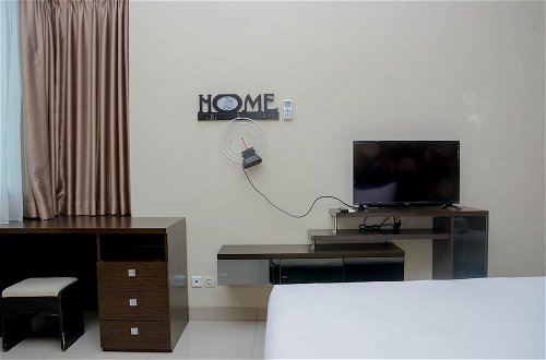 Foto 4 - Comfort and Minimalist Studio Puri Kemayoran Apartment