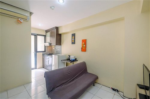 Photo 16 - Fully Furnished with Comfortable Design 2BR at Kebagusan City Apartment