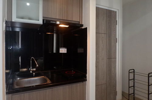 Photo 7 - Chic and Cozy Studio Apartment at Taman Melati Surabaya