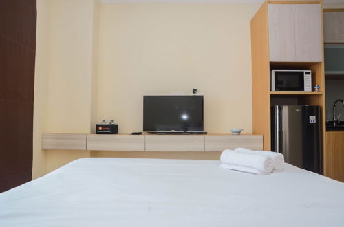 Foto 2 - Minimalist and Comfy Studio at Menteng Park Apartment