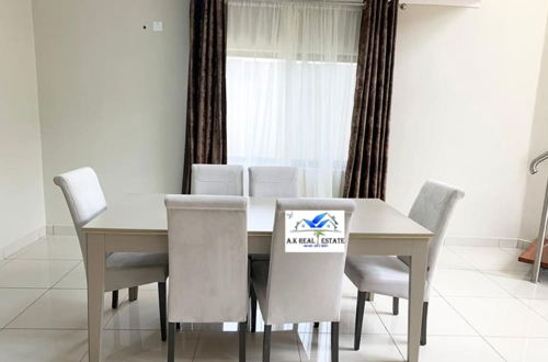 Foto 15 - Executive 3 Bedroomed Fully Furnished Apartment for Rent in Salama Park