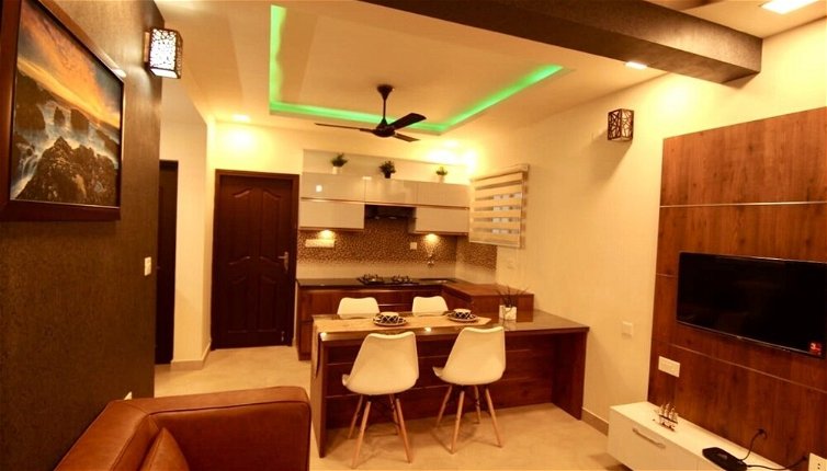 Photo 1 - Luxury 3-bed Serviced Apartment in Trivandrum