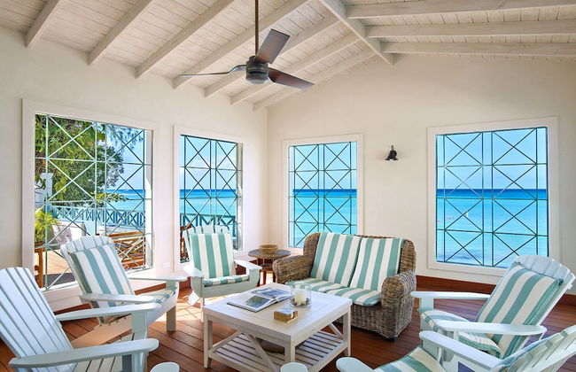 Southwinds Beach House is a 3 Bedroom With Exquisite sea Views - Foto 1