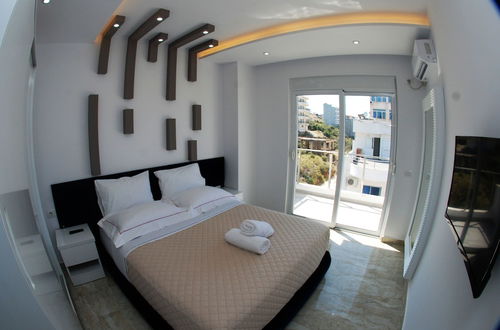 Photo 12 - Oceanic Luxury Apartments