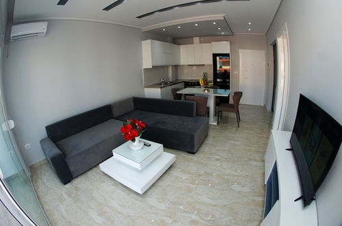 Photo 35 - Oceanic Luxury Apartments