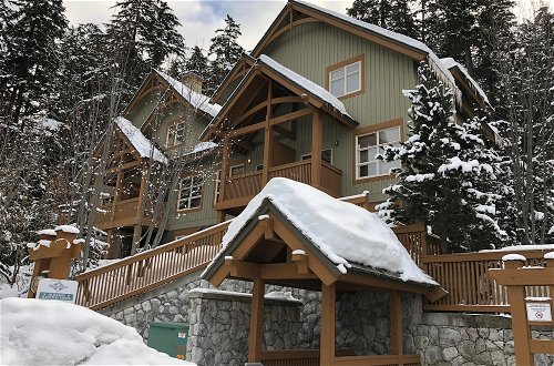 Foto 32 - Ski in Ski out Minutes From Village, Private Hot Tub Sleeps 6 Free Shuttle