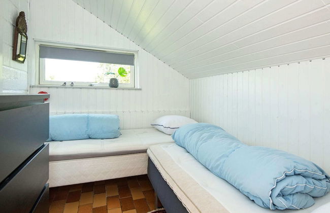8 Person Holiday Home in Allingabro - Foto 18