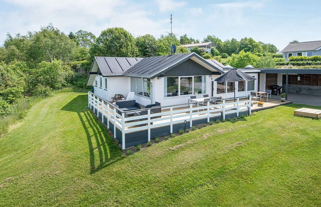 8 Person Holiday Home in Allingabro - Foto 23
