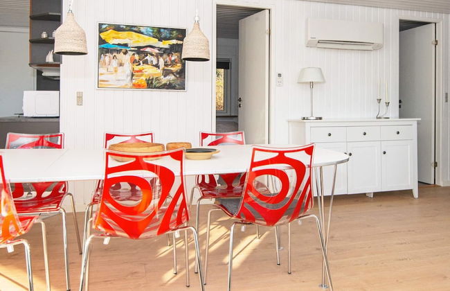 8 Person Holiday Home in Allingabro - Foto 4