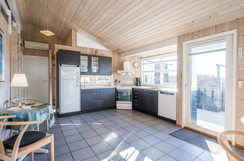 Photo 8 - 6 Person Holiday Home in Hvide Sande