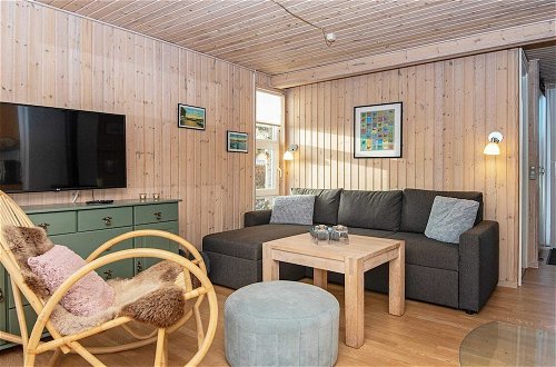 Photo 5 - 4 Person Holiday Home in Hejls