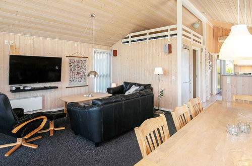 Photo 16 - 8 Person Holiday Home in Otterup-by Traum