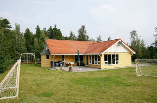 Photo 23 - 10 Person Holiday Home in Hojslev