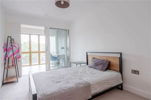 Foto 6 - Modern 2 Bedroom Flat in Hackney