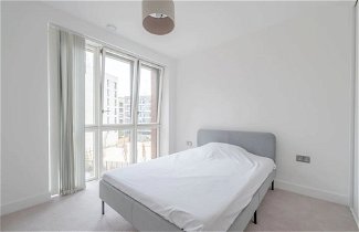 Photo 3 - Modern 2 Bedroom Flat in Hackney