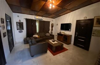 Photo 1 - Stunning 2-bed House in Madina.place to Call Home
