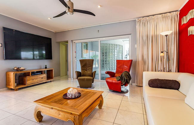 Large Villa With View! Private Pool Free Utilities! - Foto 14