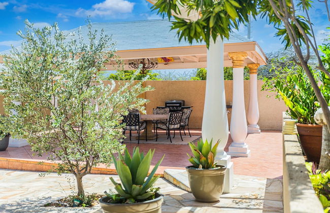 Large Villa With View! Private Pool Free Utilities! - Foto 58