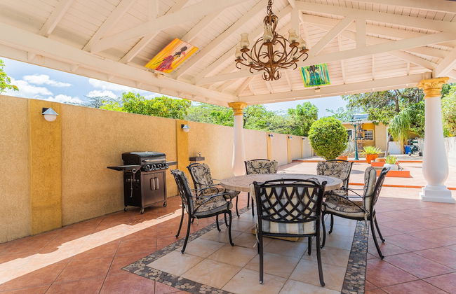 Large Villa With View! Private Pool Free Utilities! - Foto 67