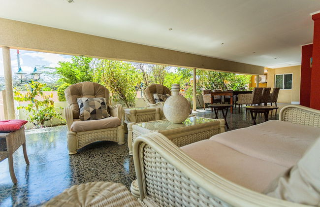 Large Villa With View! Private Pool Free Utilities! - Foto 53