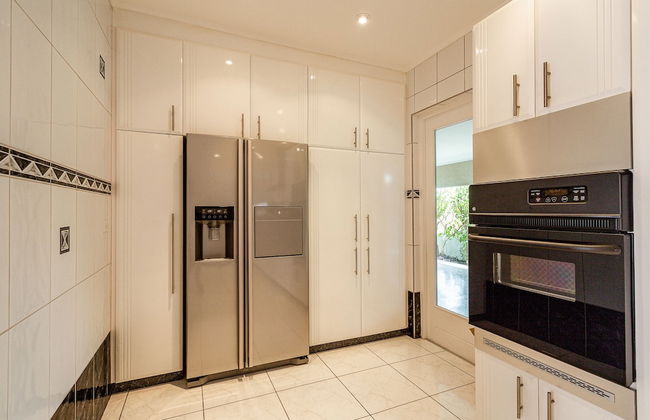 Large Villa With View! Private Pool Free Utilities! - Foto 12