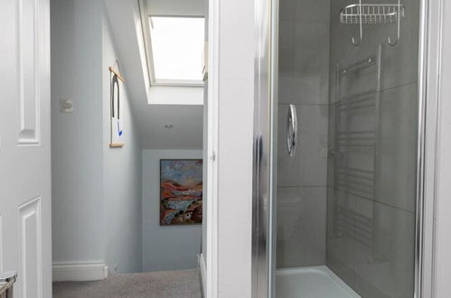 Foto 10 - Spacious 3 Bedroom in Notting Hill With Balcony