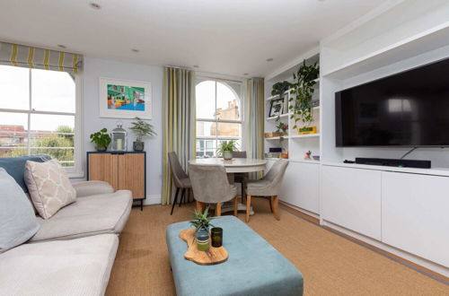 Foto 27 - Spacious 3 Bedroom in Notting Hill With Balcony