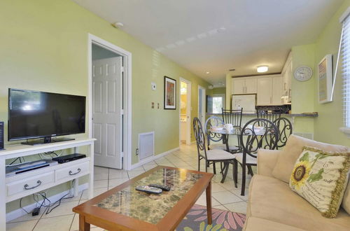 Photo 3 - Beach House Condo by Avantstay Communal Pool Gated Community Great Location Week Long Stays