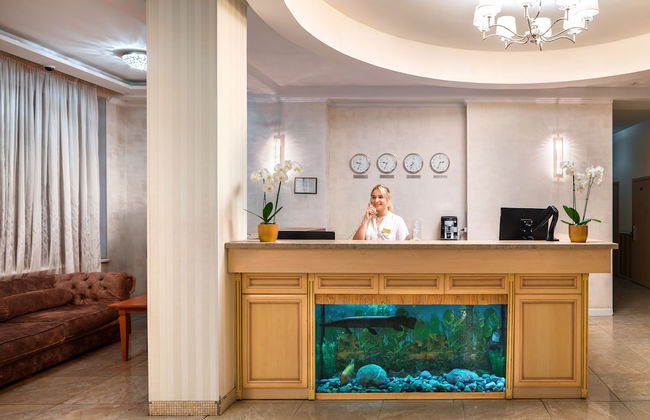 Arcadia Apartments - Photo 2