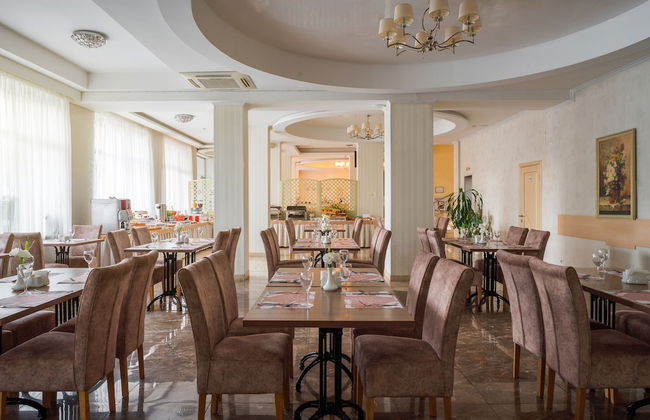 Arcadia Apartments - Photo 9