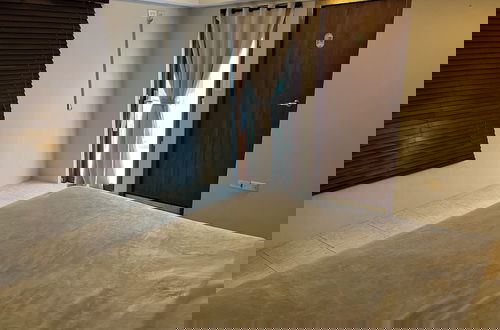 Photo 7 - Genesis Apartments